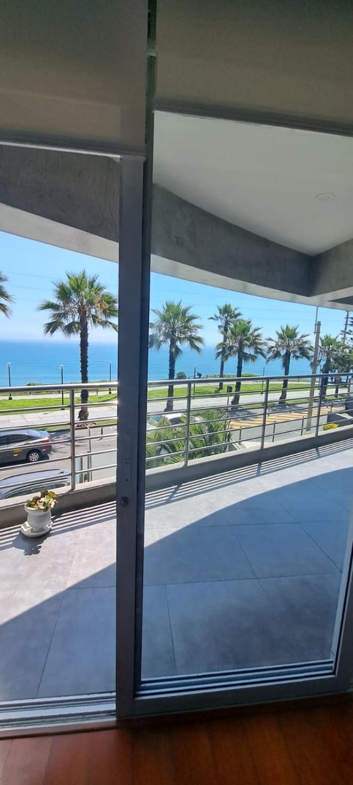 Lindo Depa Frente Al Mar Miraflores Buena Vista Con Piscina Lima